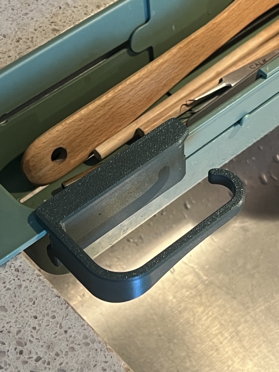 SKOLÄST Brush Holder